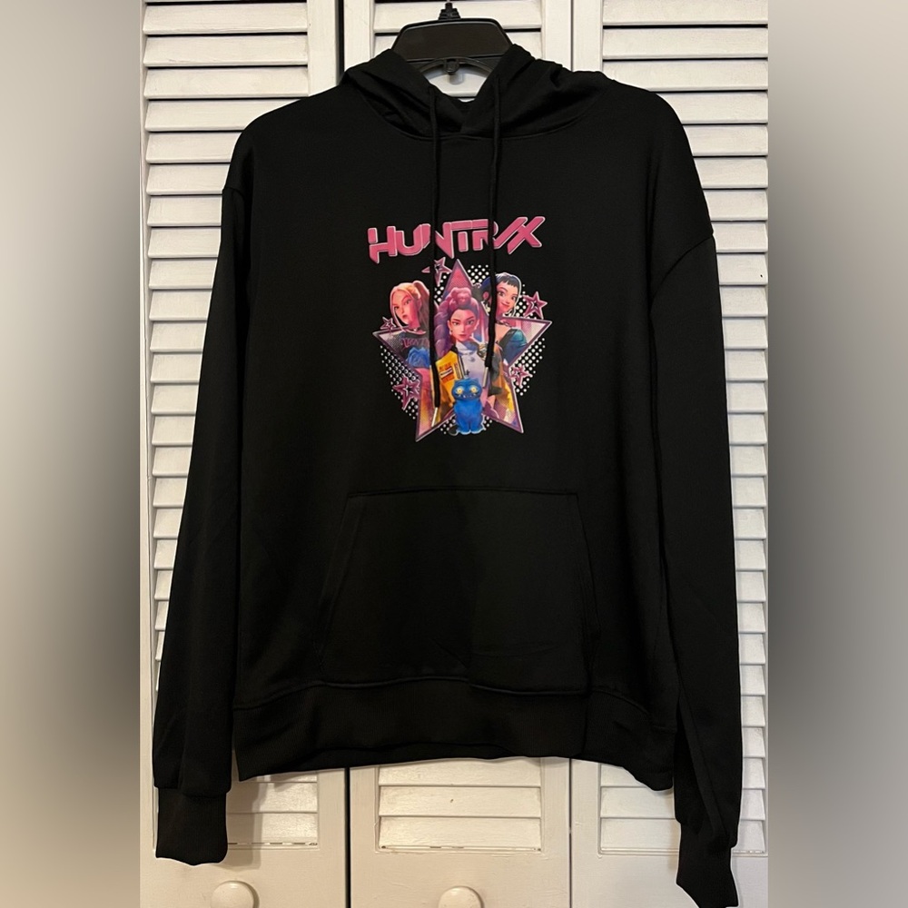 NWOT Huntrix K-Pop Demon Hunter Black Hoodie Rumi Mira Zoey Size S Small Adult